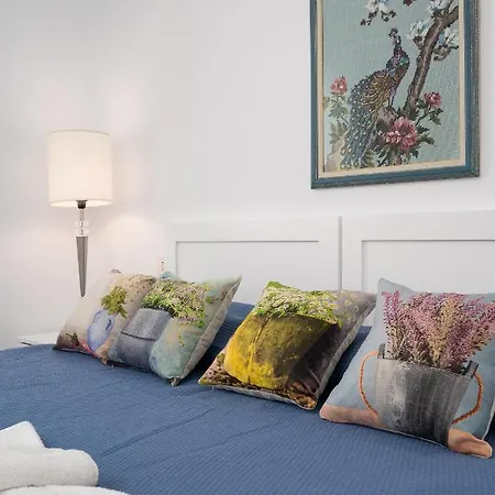 Garden House Apartment